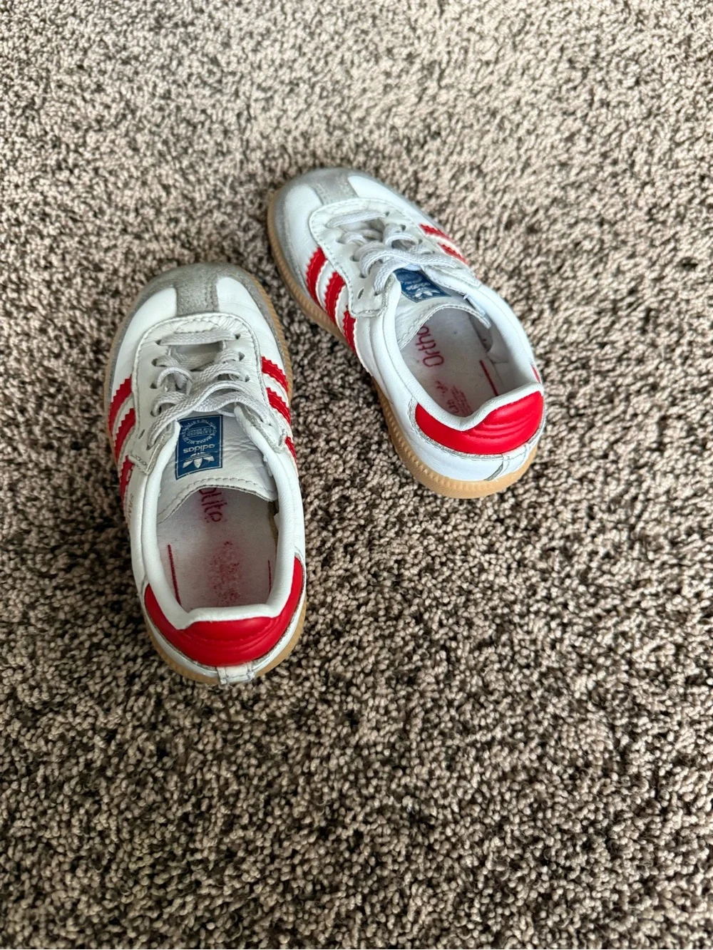 Adidas Kids White & Red Samba size 7 Leather Sneakers